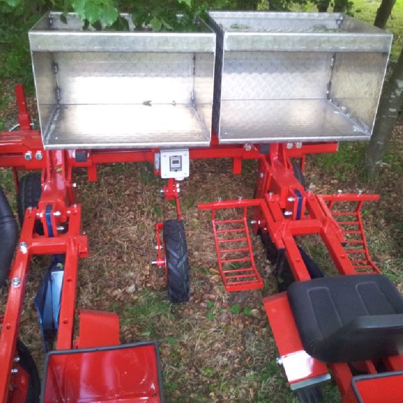 planteuse poste inverse et distanceur electrique